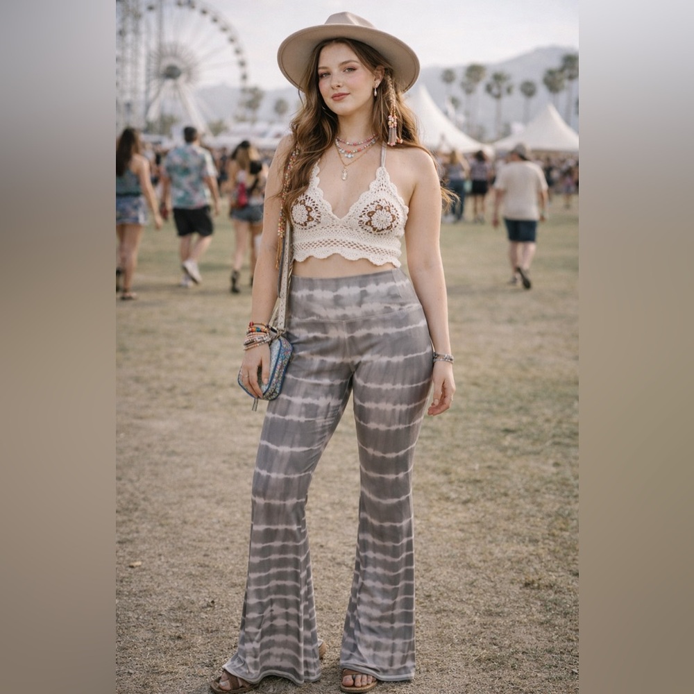 Earthbound Trading Co Tie-Dye Flare Pants – Gray & Mauve – Size M Boho Revival